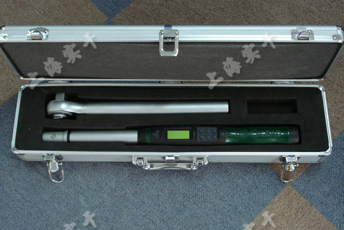 可連電腦數(shù)顯扭力扳手